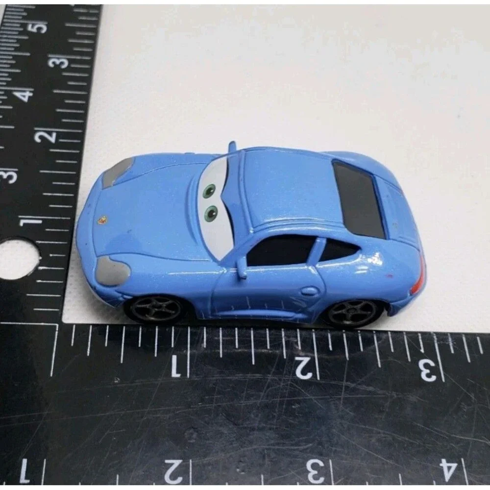 Disney/Pixar/Mattel/Cars Original Car1 Sally 1:55 Diecast Movie Toys Car........
